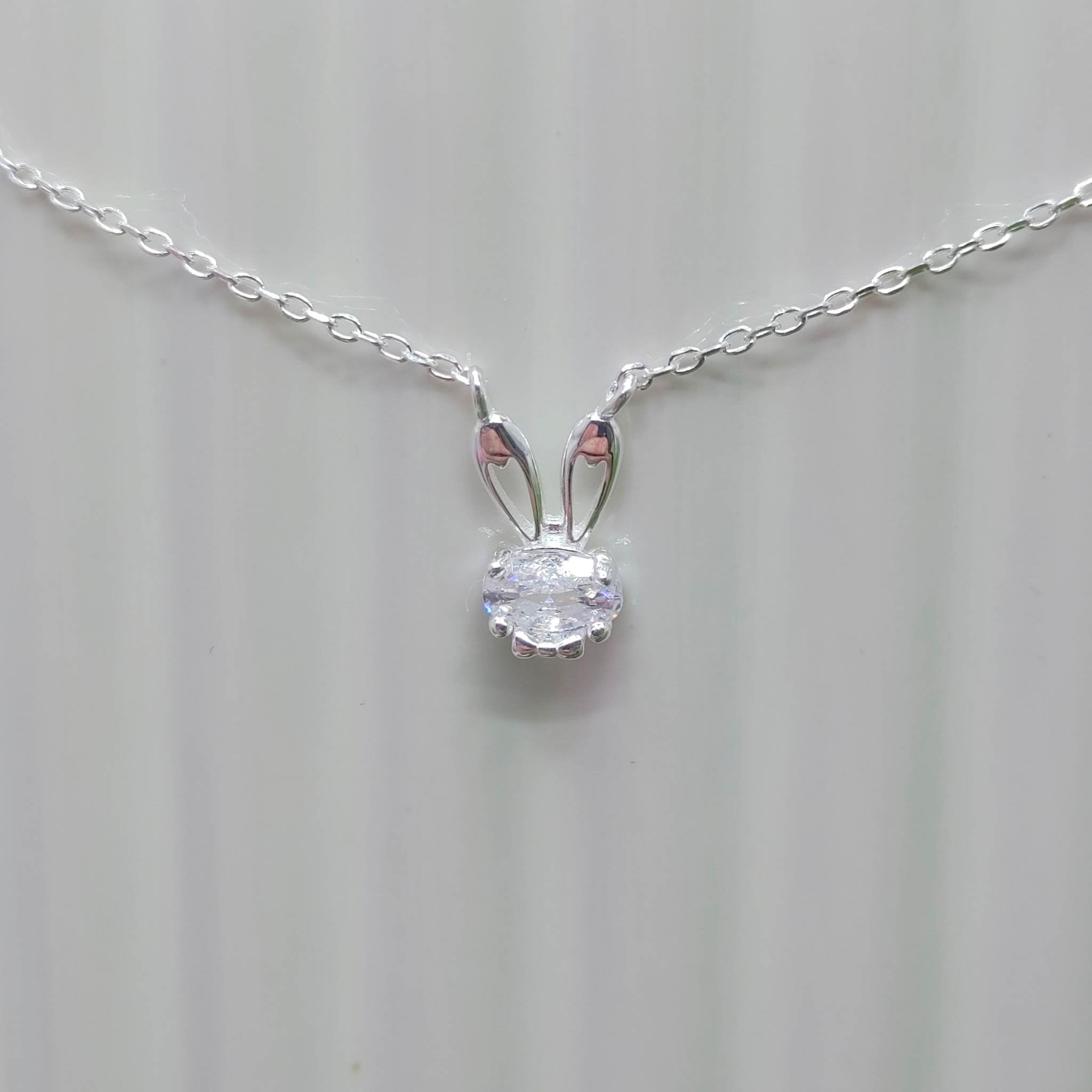 'Small rabit' necklace 
